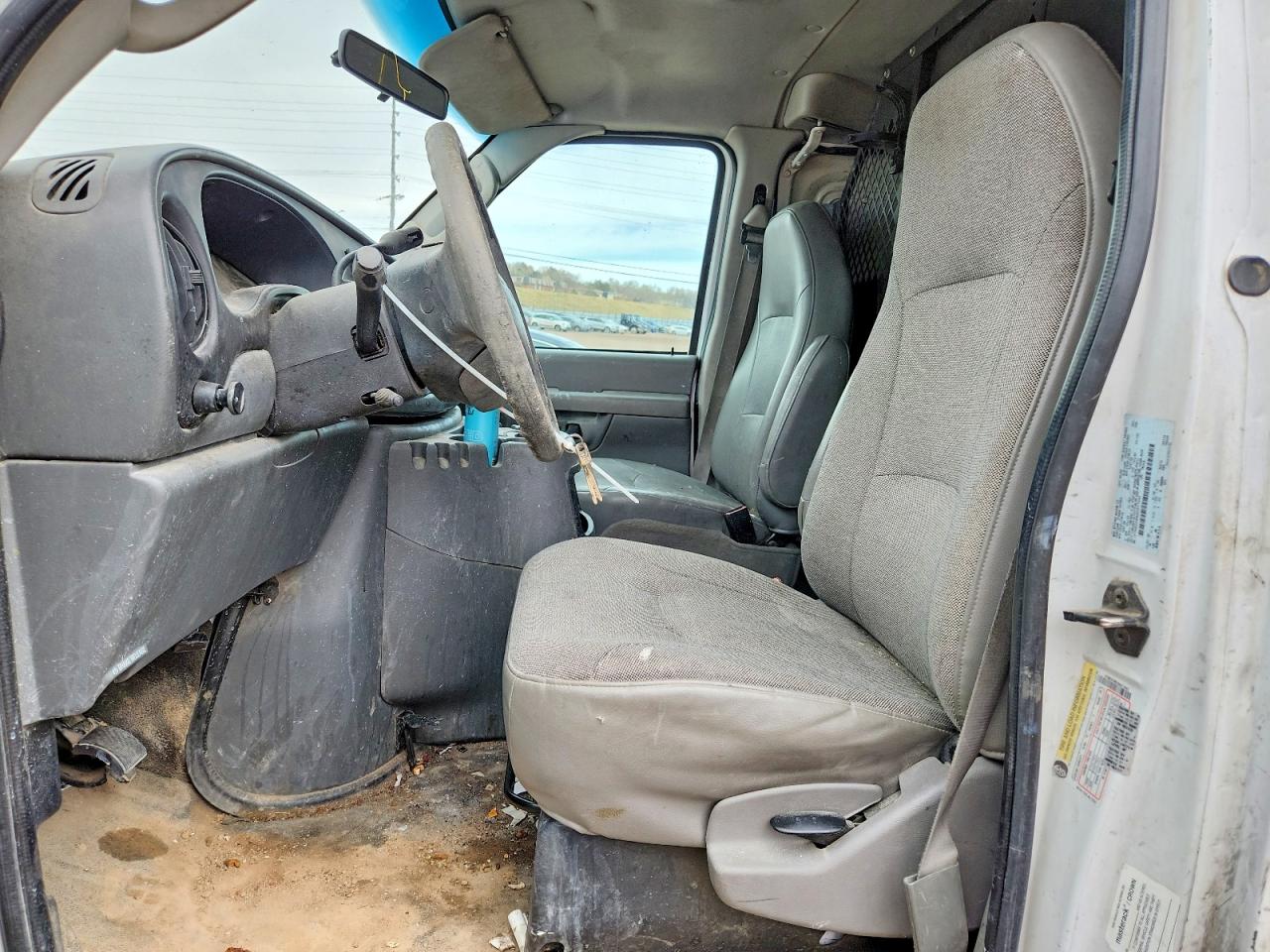 Ford Econoline E250 Van