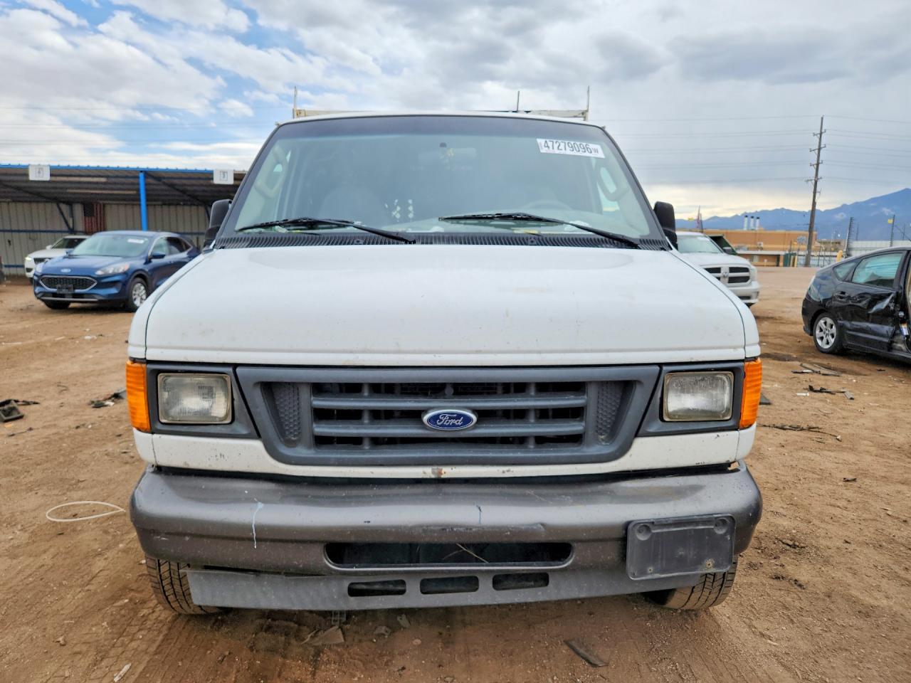 Ford Econoline E250 Van