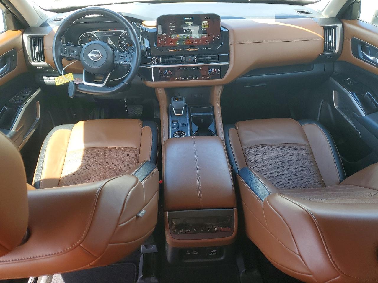 Nissan Pathfinder Platinum