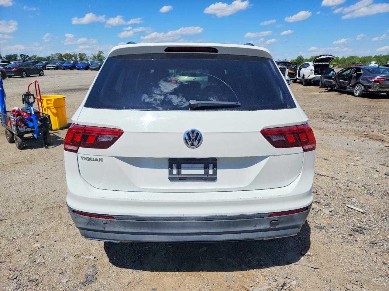 Volkswagen Tiguan S