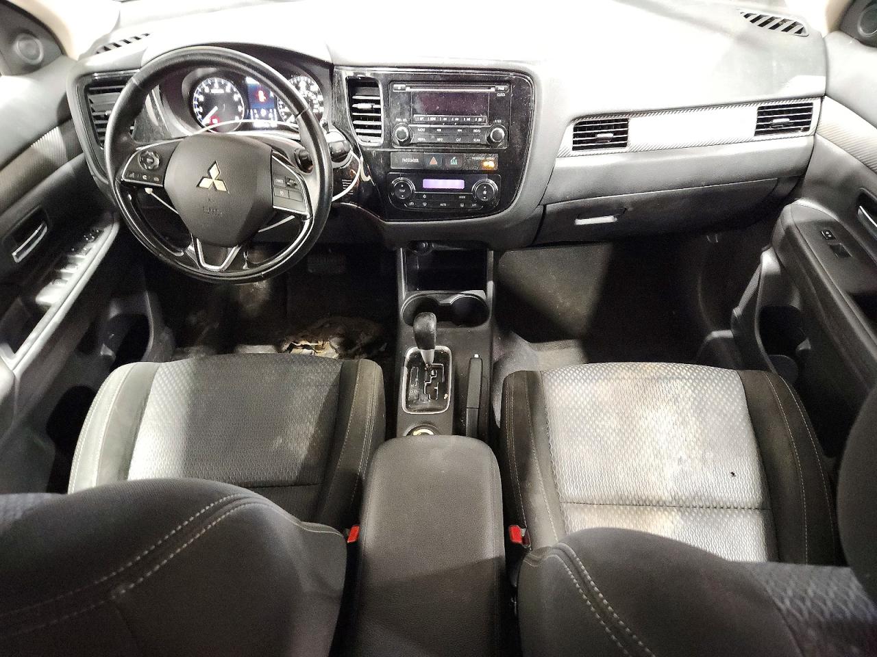 Mitsubishi Outlander Se