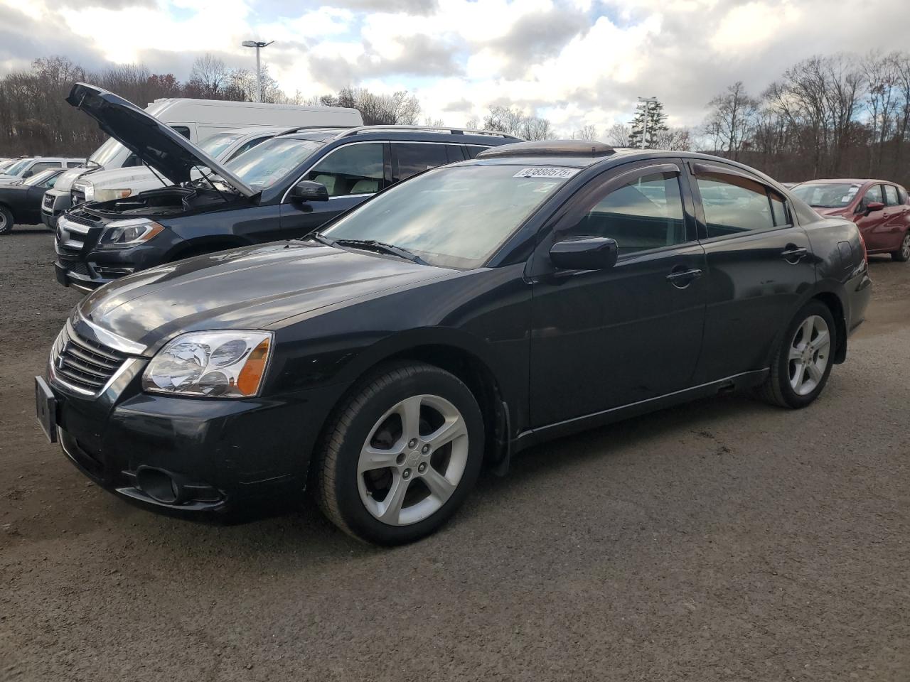 Salvage Mitsubishi Galant Image