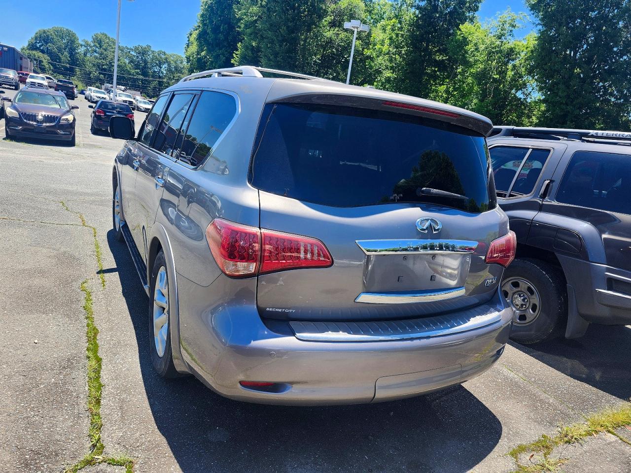 INFINITI Qx Base
