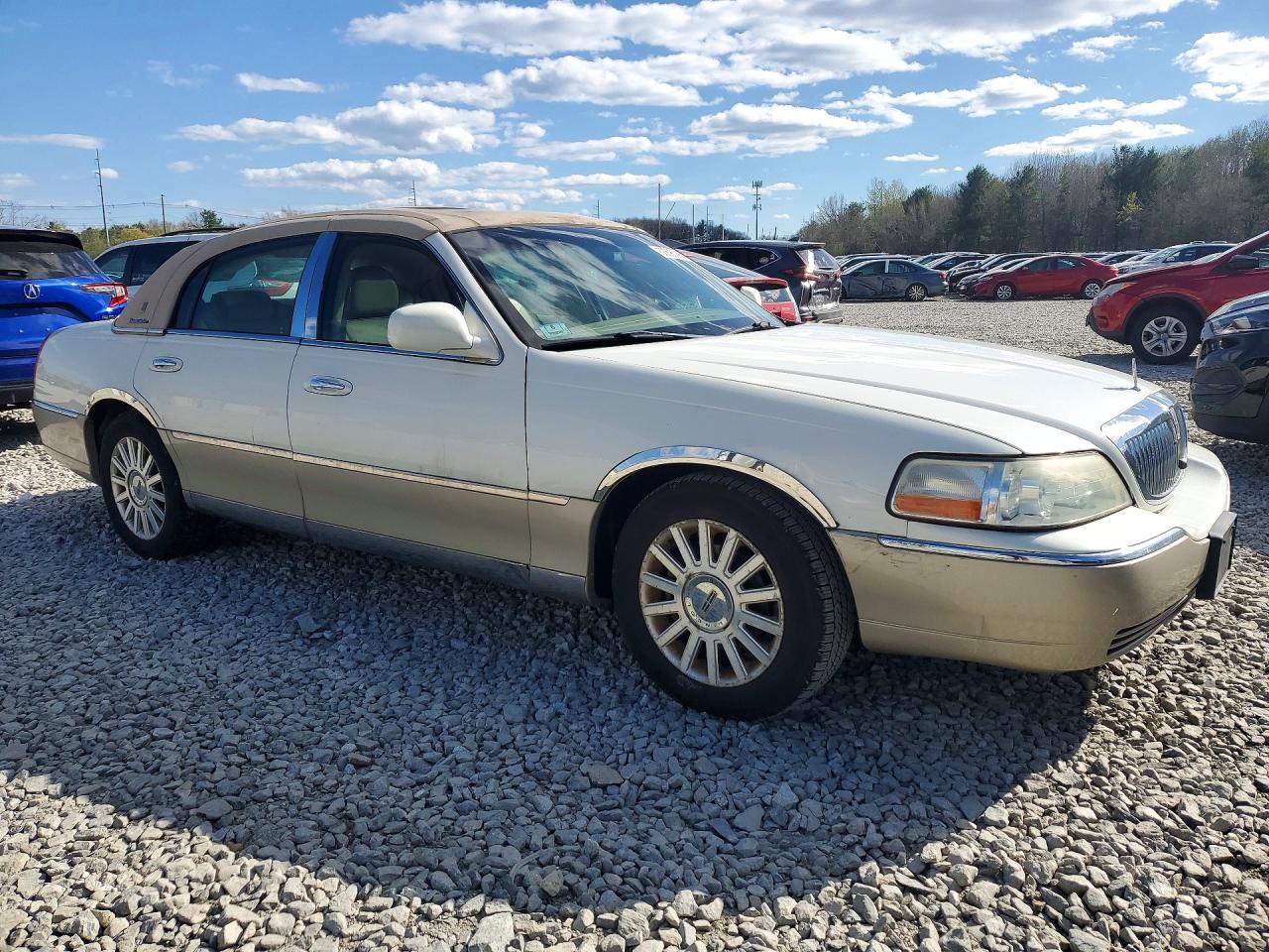 Lincoln Towncar