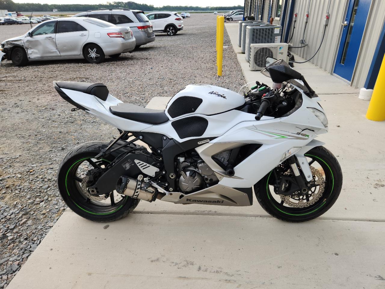 Salvage Kawasaki Ninja 600 Image