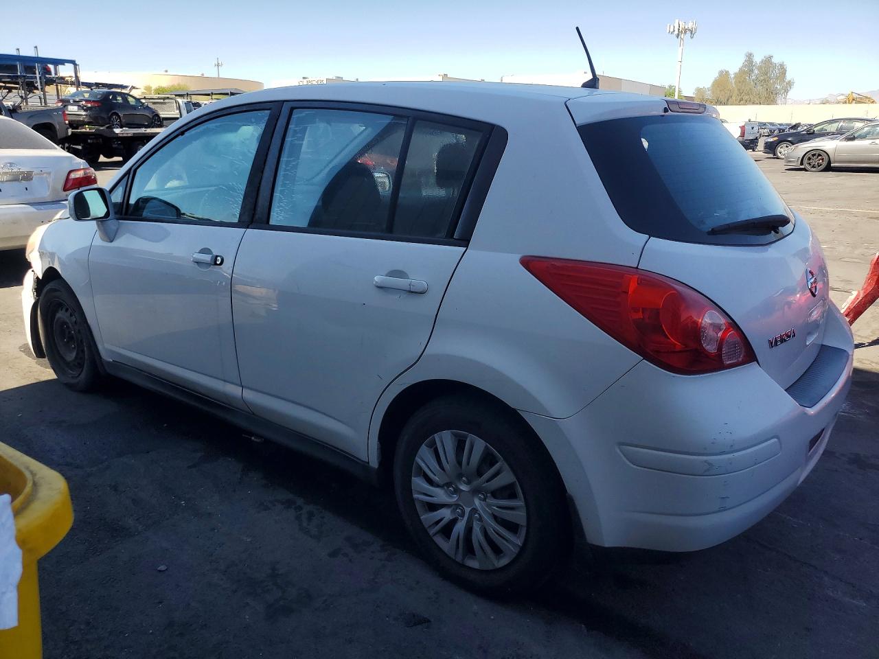 Nissan Versa 1.8 S