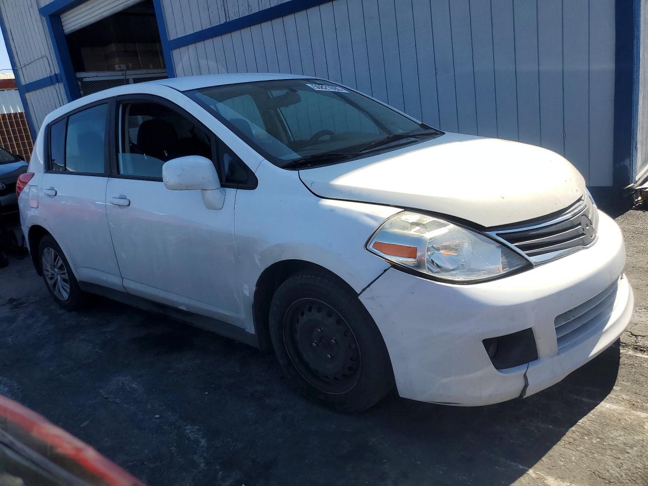 Nissan Versa 1.8 S