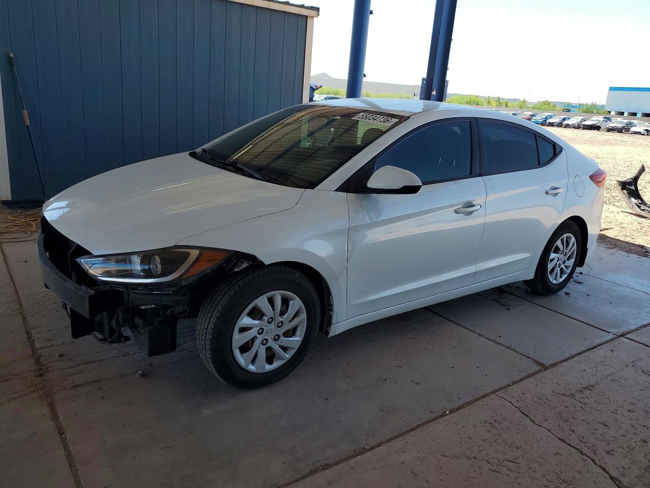 Salvage Hyundai ELANTRA Image