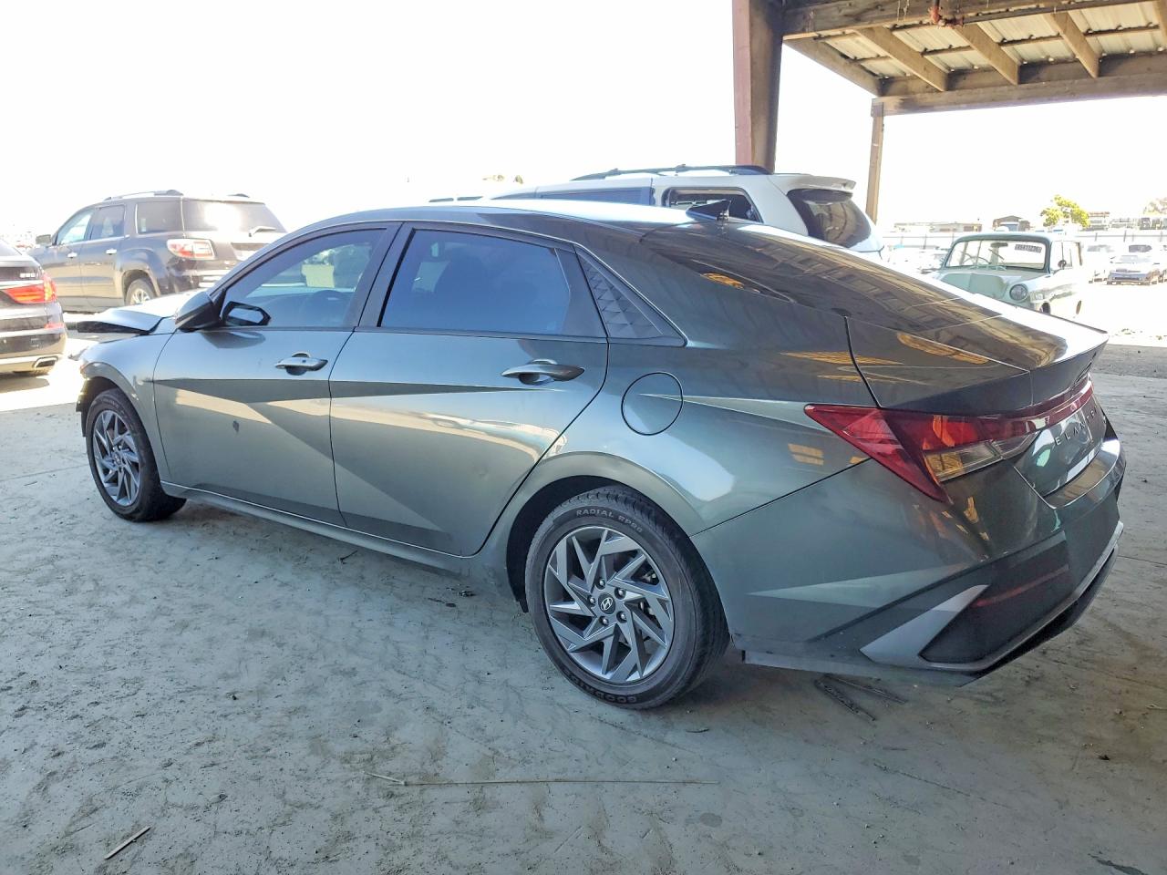 Hyundai ELANTRA Blue