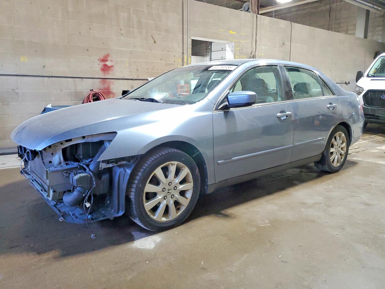 Salvage Honda Accord Image