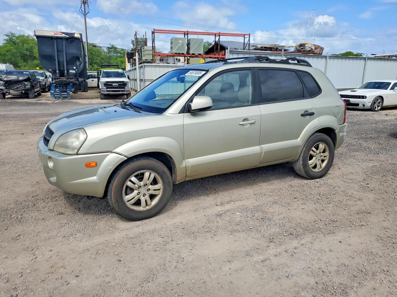 Salvage Hyundai TUCSON Image