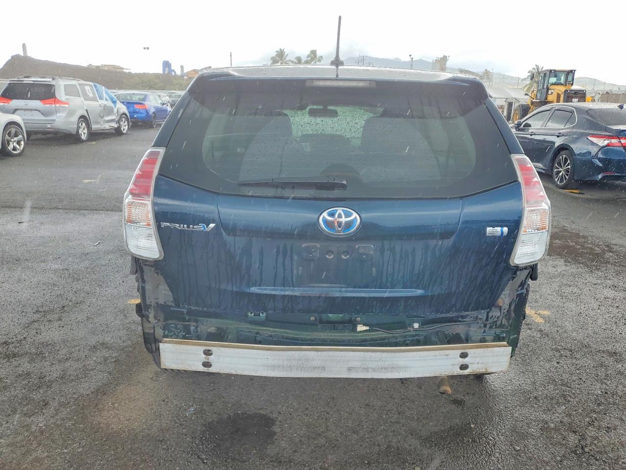 Toyota Prius v Two