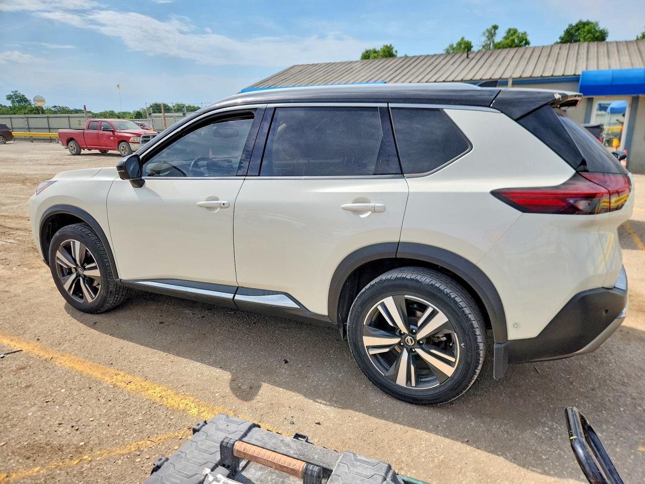 Nissan Rogue Platinum