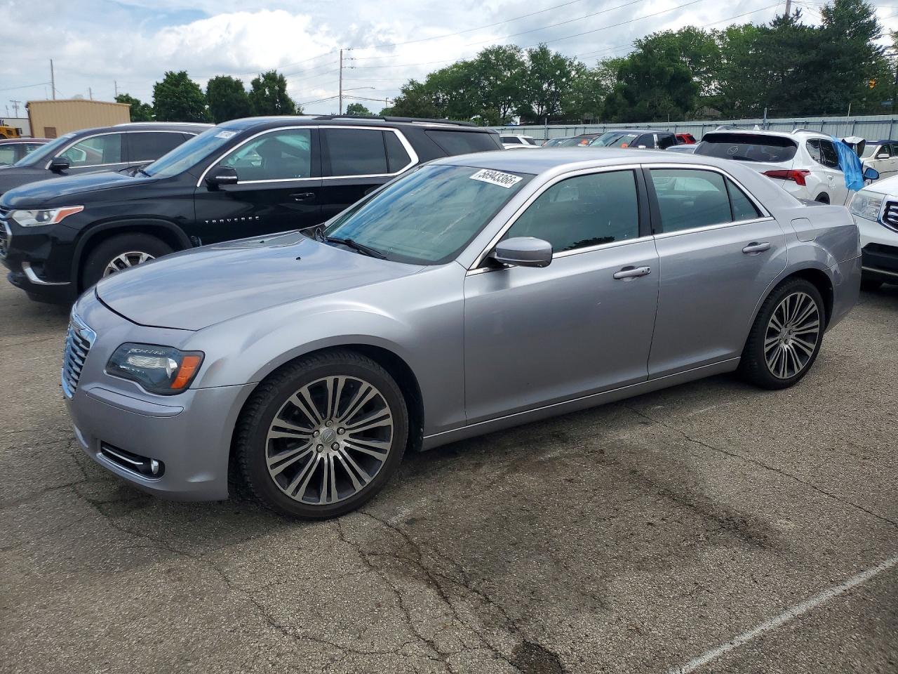 Salvage Chrysler 300 Image