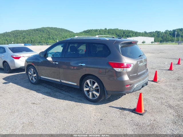 Nissan Pathfinder Platinum