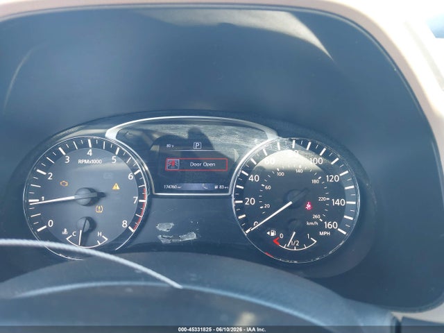 Nissan Pathfinder Platinum