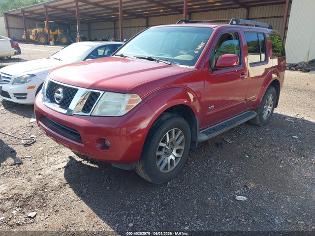 Nissan Pathfinder Se V8