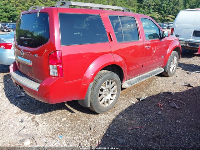 Nissan Pathfinder Se V8