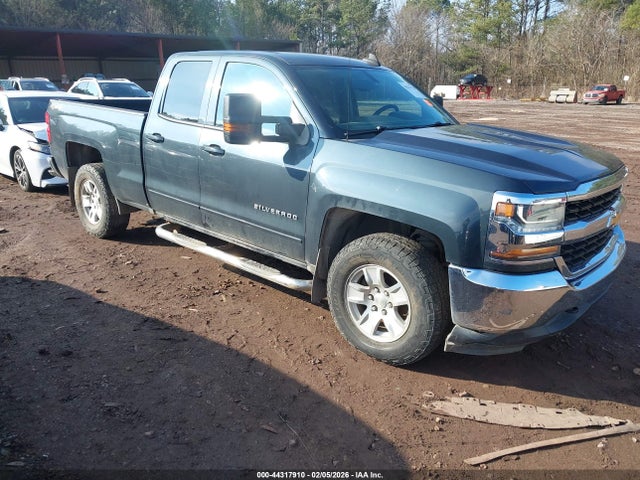 Salvage Chevrolet Silverado 1500 Image