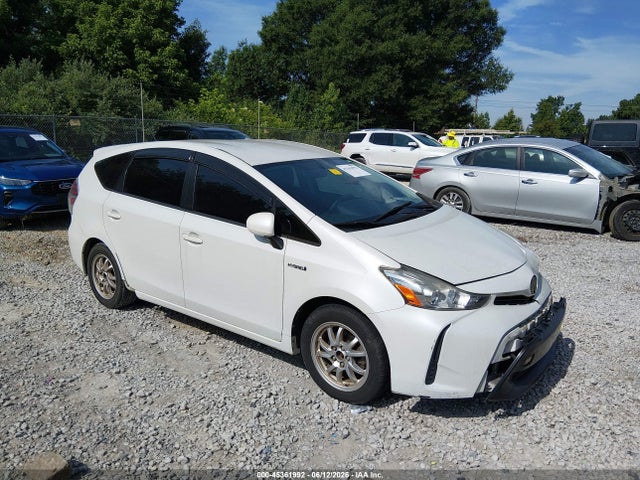 Salvage Toyota Prius v Image