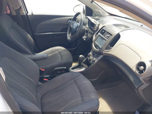 Chevrolet Sonic Lt Auto