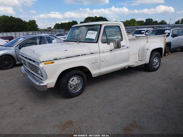 Ford F-100