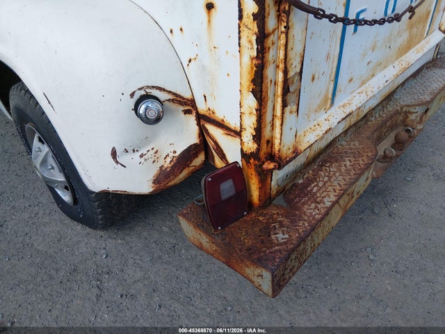 Ford F-100
