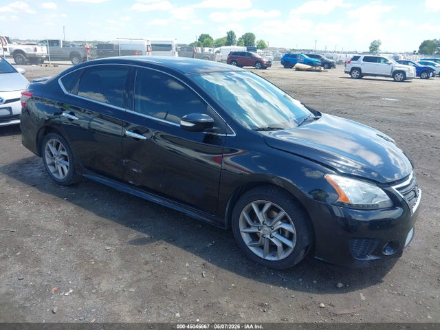 Salvage Nissan Sentra Image