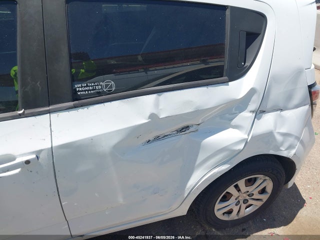 Chevrolet Sonic Lt Auto