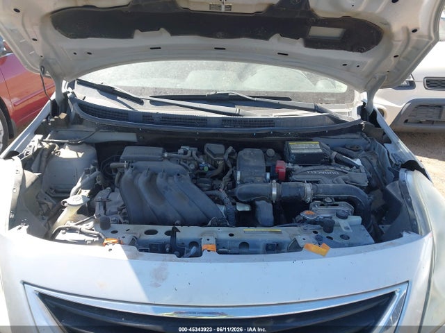 Nissan Versa 1.6 Sv