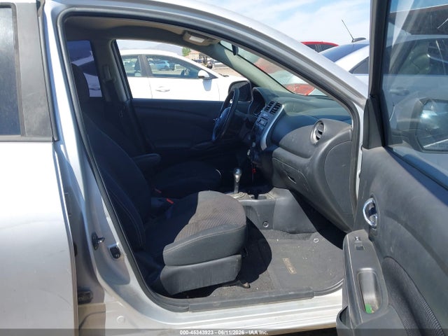 Nissan Versa 1.6 Sv