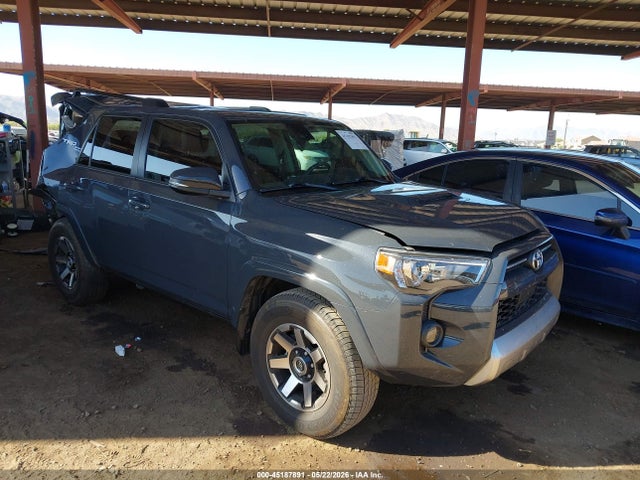 Salvage Toyota 4Runner Image