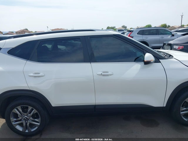 Kia Seltos S