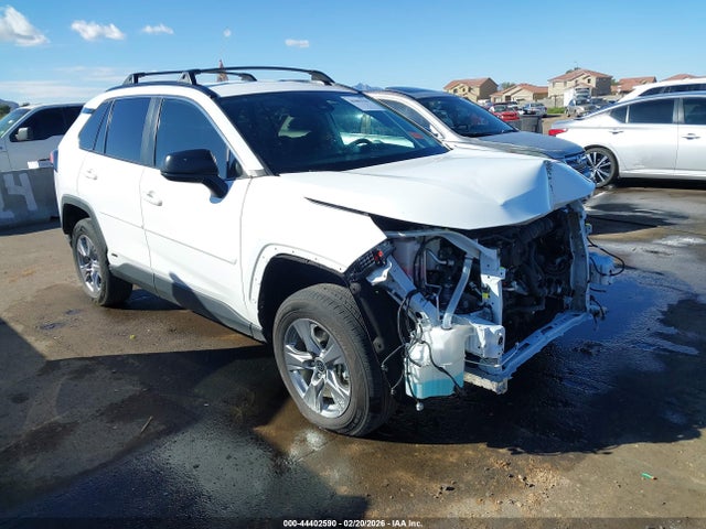 Salvage Toyota RAV4 Image