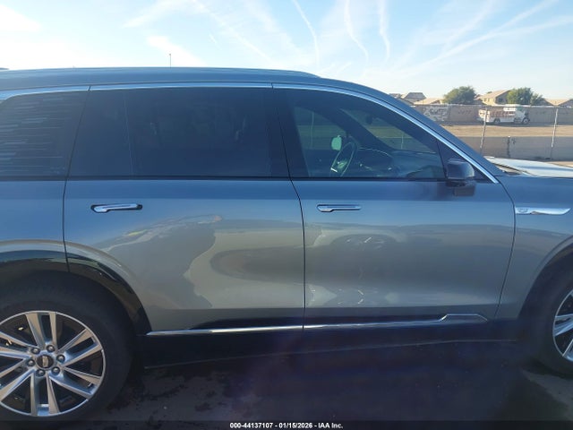 Cadillac Vistiq Luxury
