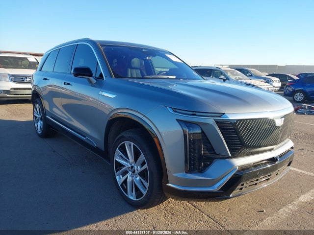 Salvage Cadillac Vistiq Image