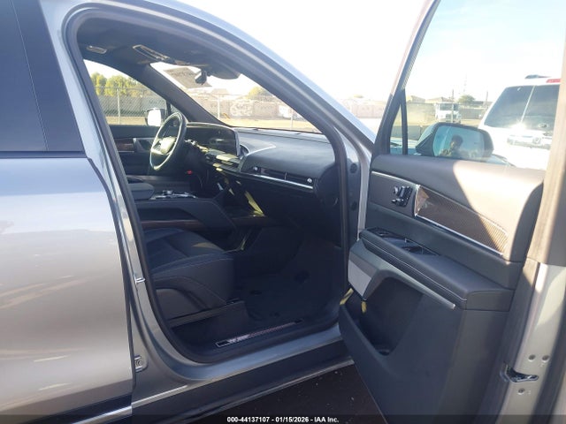 Cadillac Vistiq Luxury