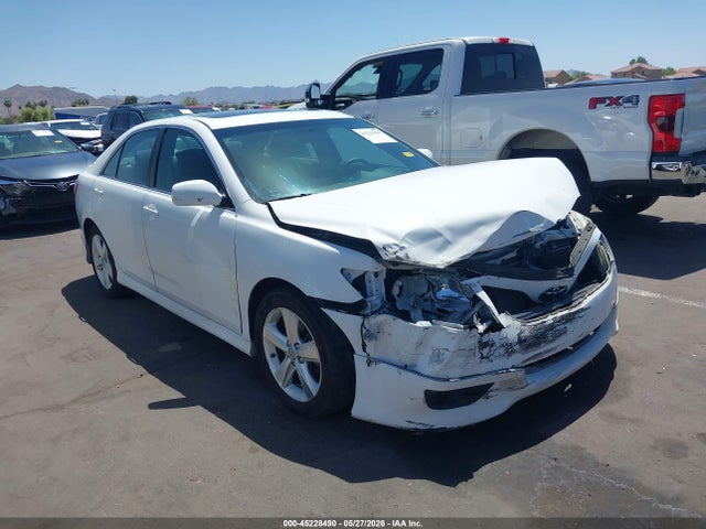 Salvage Toyota Camry Image