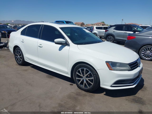Salvage Volkswagen Jetta Image
