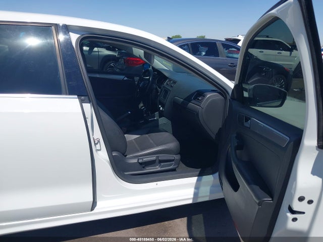Volkswagen Jetta 1.4t Se