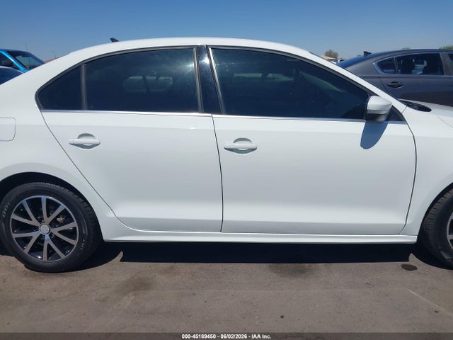 Volkswagen Jetta 1.4t Se