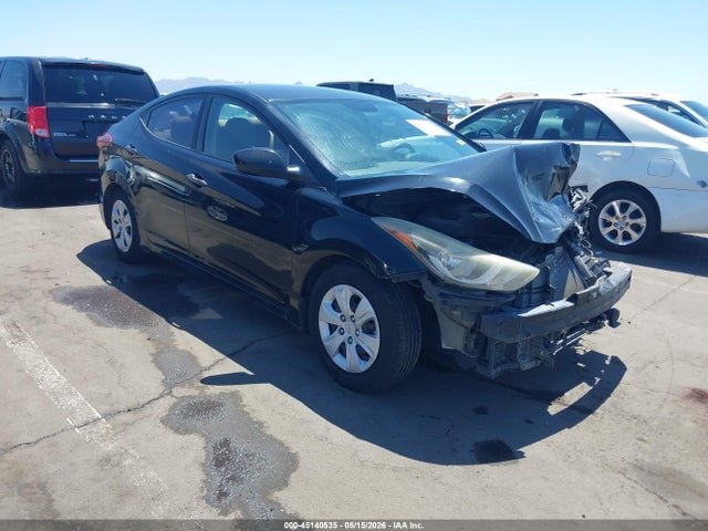 Salvage Hyundai ELANTRA Image