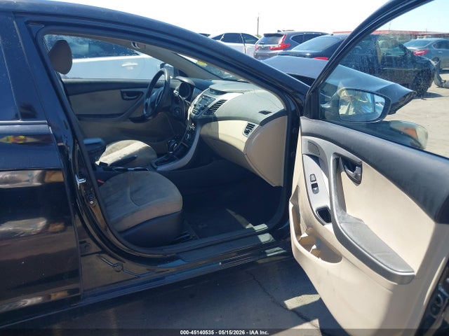 Hyundai ELANTRA Se
