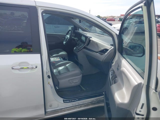 Toyota Sienna Xle 8 Passenger