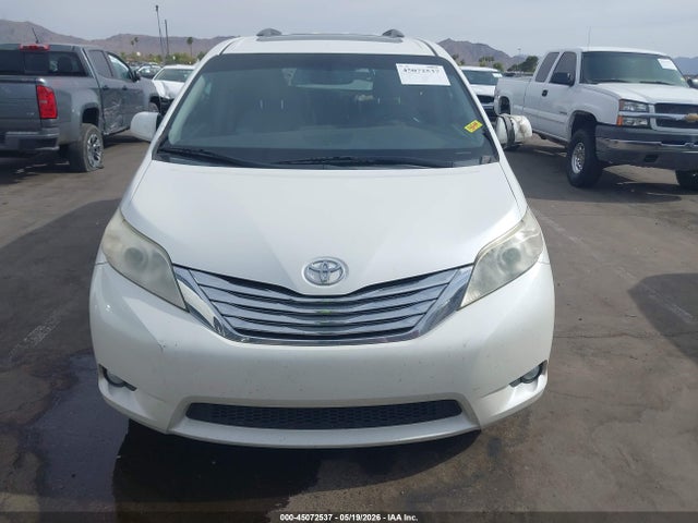 Toyota Sienna Xle 8 Passenger