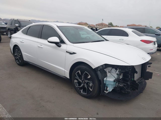 Salvage Hyundai SONATA Image