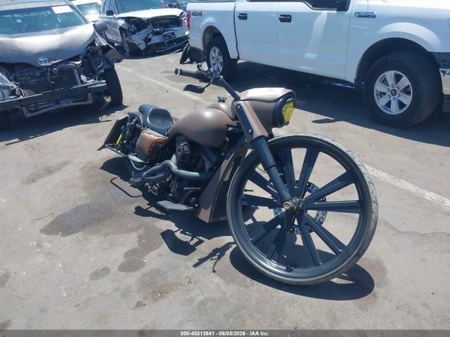 Salvage Harley-Davidson Flhrc Image