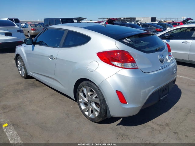 Hyundai VELOSTER
