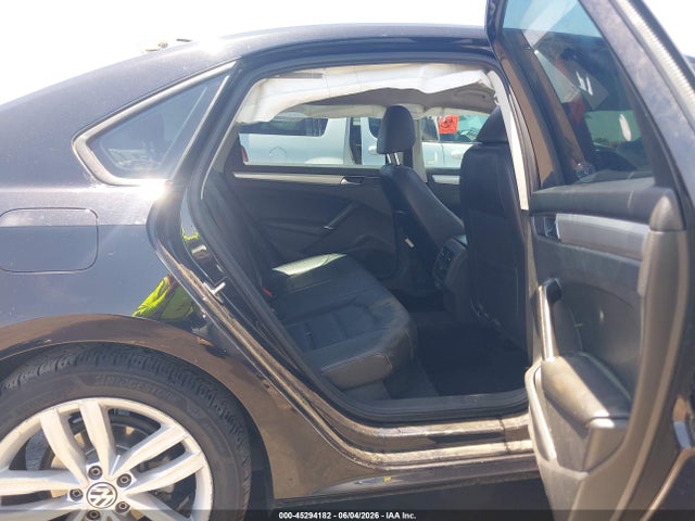 Volkswagen Passat 2.0t Wolfsburg Edition