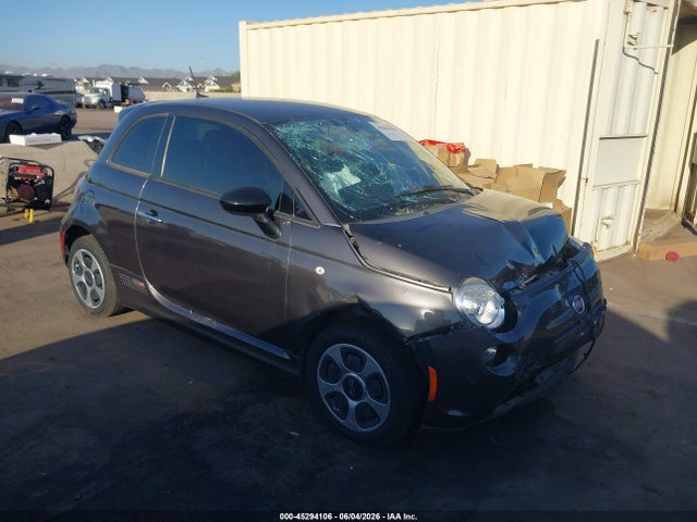 Salvage FIAT 500e Image